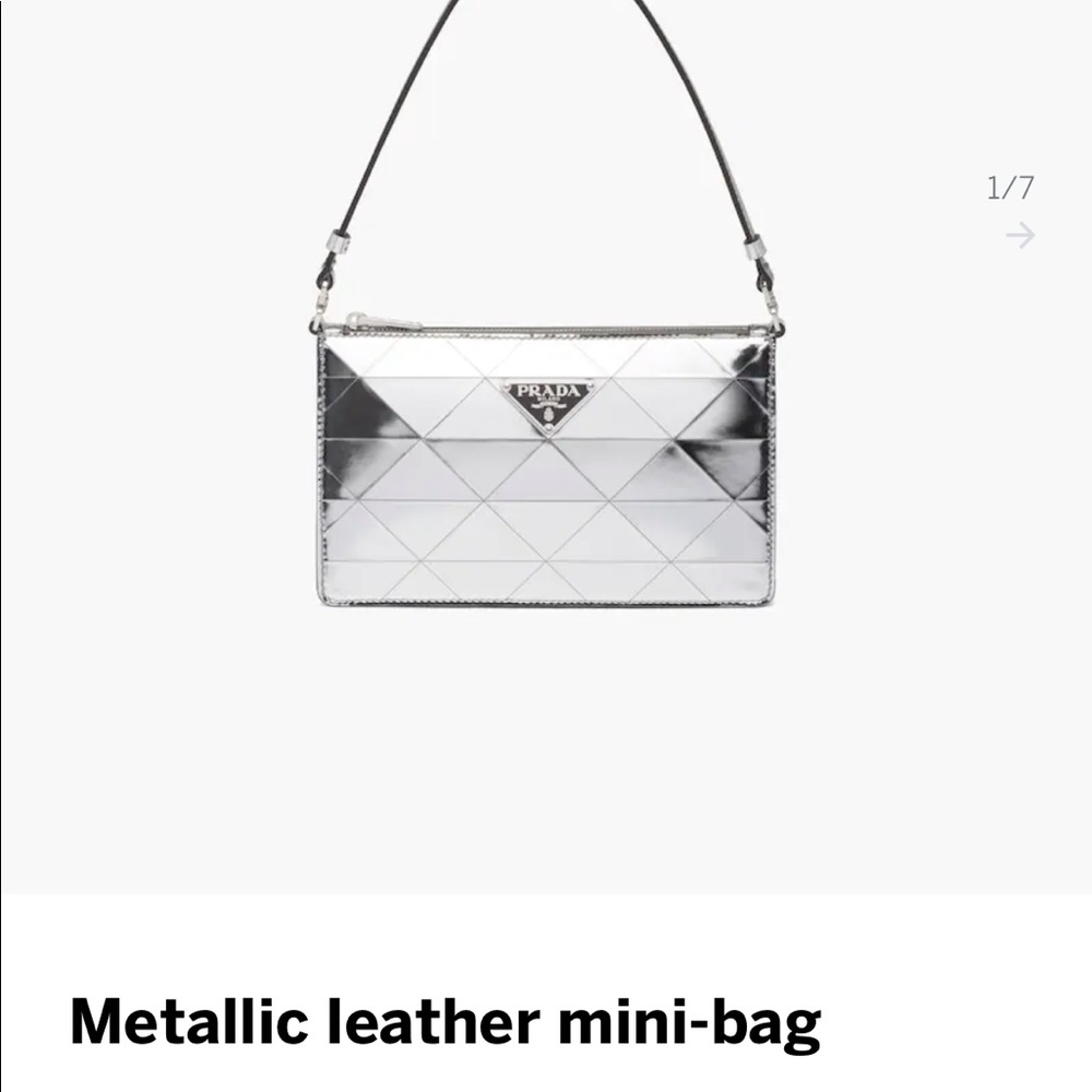 Prada - Picture 2 of 6